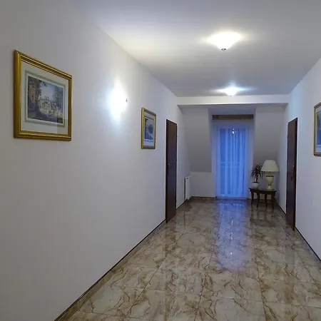 Bukowa Przystan Bed & Breakfast *