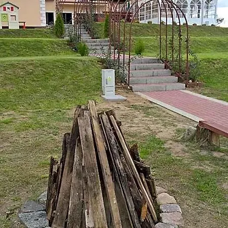 Bed and breakfast Bukowa Przystan 4*