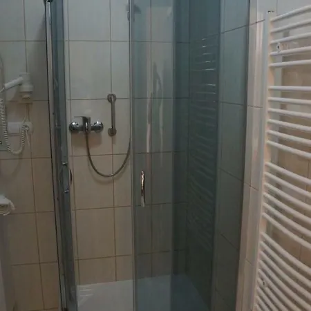 Alojamento de Acomodação e Pequeno-almoço Bukowa Przystan